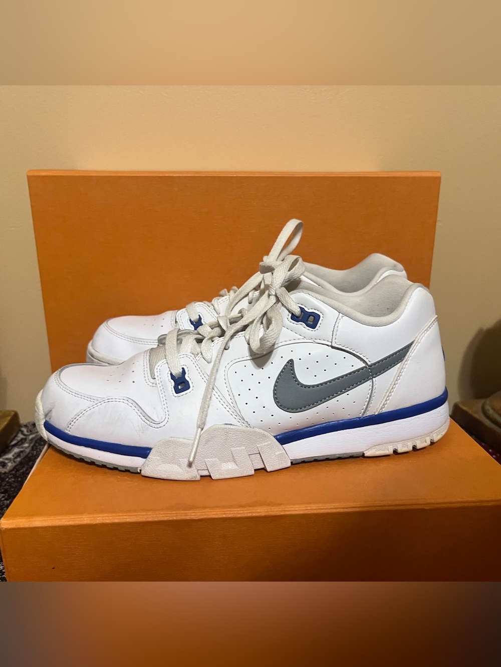Nike Air Cross Trainer Low Mens Sz 10 White Astronomy Blue Sneakers CQ 9182-102